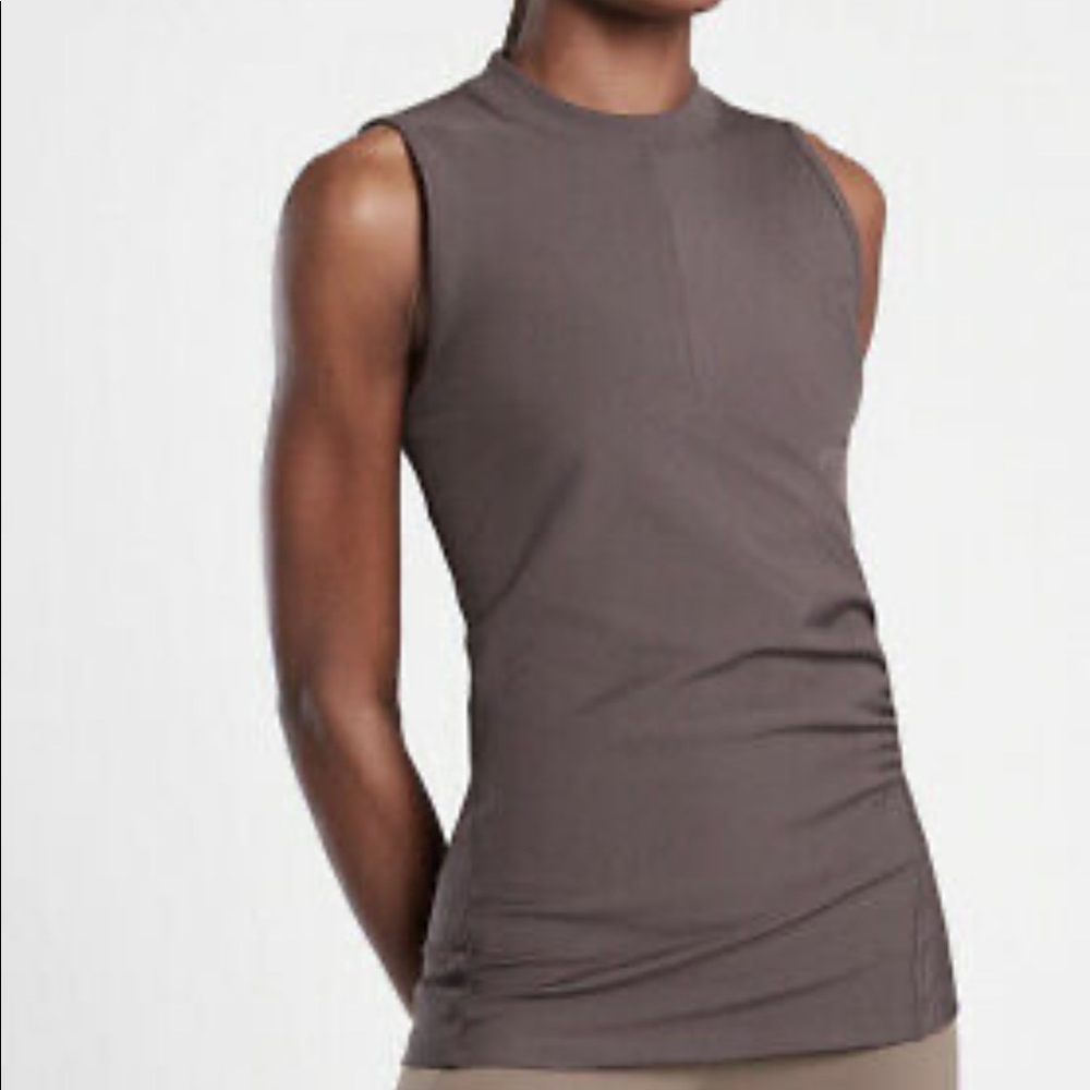 Athleta Gray Bayview Tank Size L